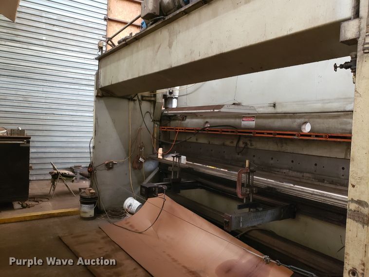 image for item IU9363 Pacific K400-16 hydraulic sheet metal brake