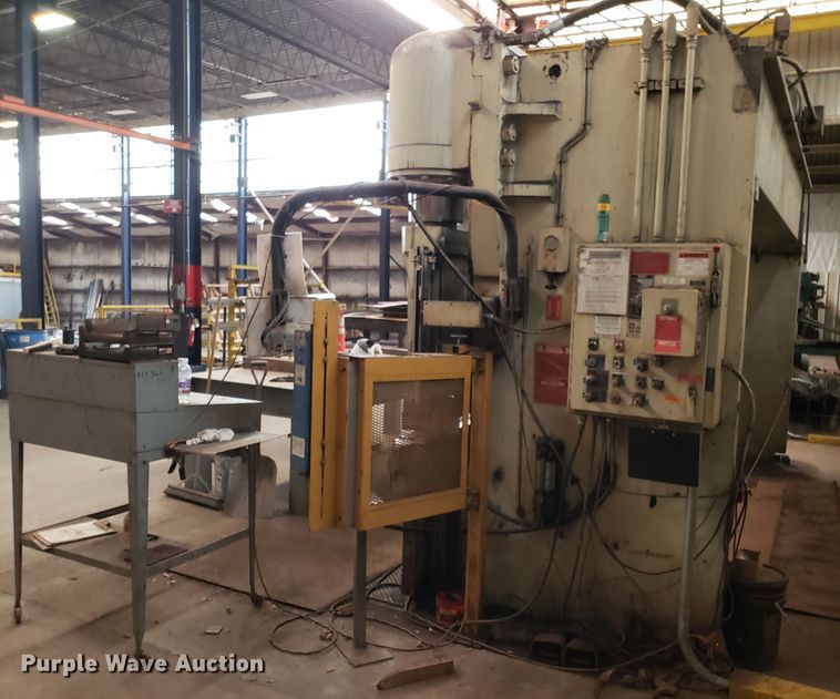 image for item IU9363 Pacific K400-16 hydraulic sheet metal brake