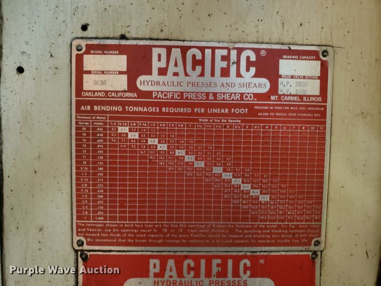 image for item IU9363 Pacific K400-16 hydraulic sheet metal brake