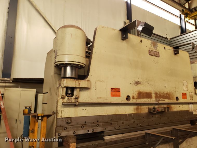 image for item IU9363 Pacific K400-16 hydraulic sheet metal brake