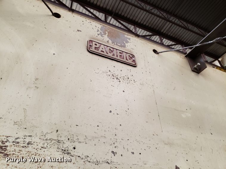 image for item IU9363 Pacific K400-16 hydraulic sheet metal brake
