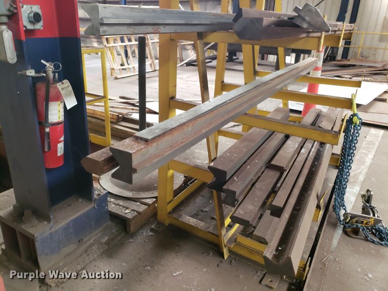 image for item IU9363 Pacific K400-16 hydraulic sheet metal brake