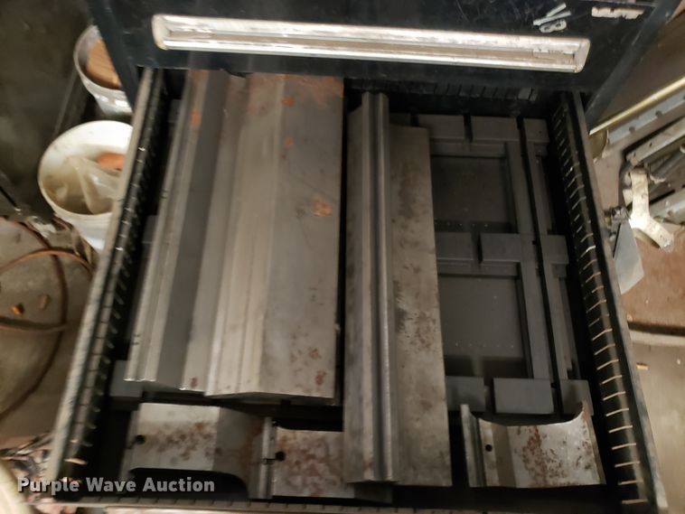 image for item IU9363 Pacific K400-16 hydraulic sheet metal brake