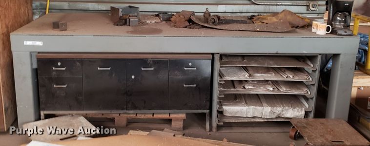 image for item IU9365 Steel table