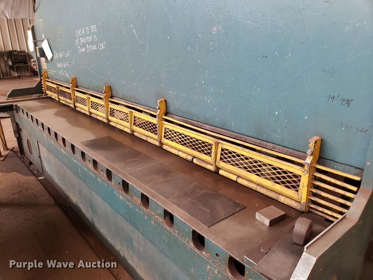 image for item IU9366 Hercules hydraulic sheet metal shear