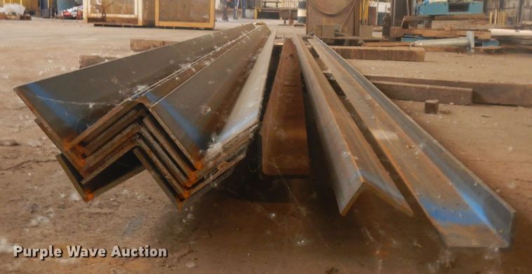 image for item IU9400 (17) pieces of angle iron