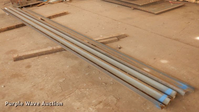 image for item IU9400 (17) pieces of angle iron