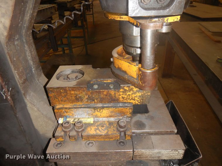 image for item IU9424 Kingsland Multi 140 hydraulic metal punch