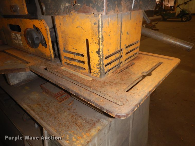 image for item IU9424 Kingsland Multi 140 hydraulic metal punch