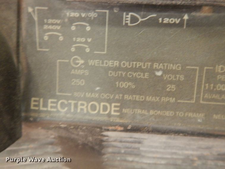 image for item KU9223 Lincoln Ranger 250GXT  welder/generator