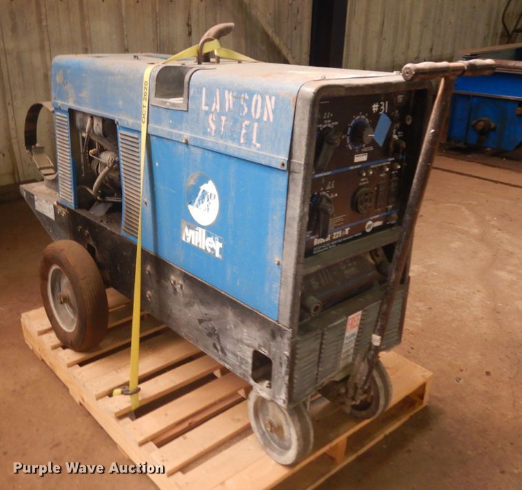 image for item KU9224 Miller Bobcat 225  welder/generator