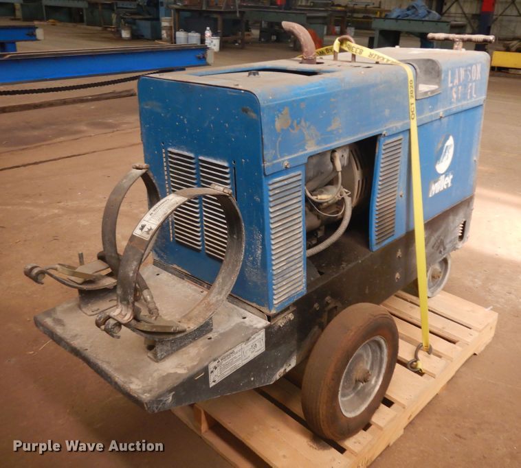 image for item KU9224 Miller Bobcat 225  welder/generator