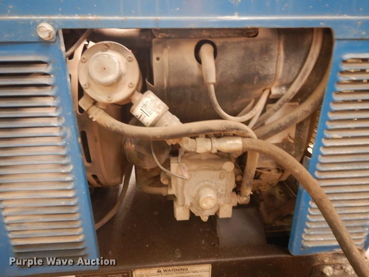 image for item KU9224 Miller Bobcat 225  welder/generator