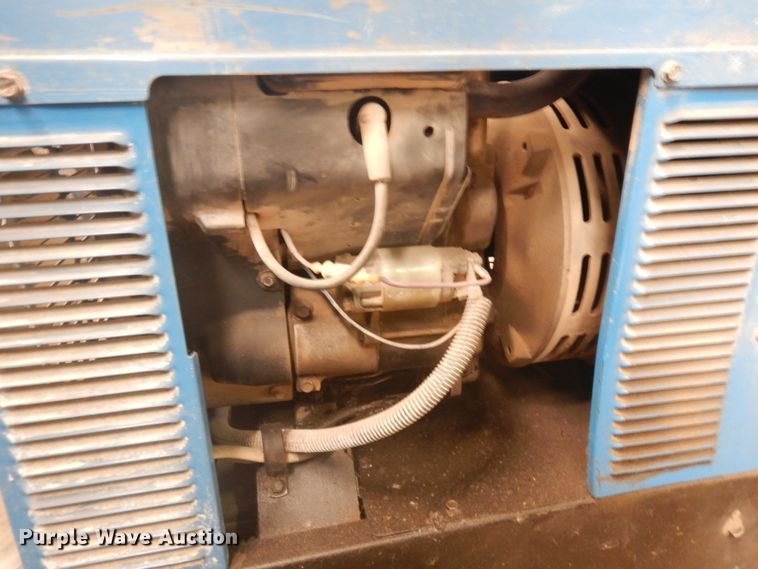 image for item KU9224 Miller Bobcat 225  welder/generator