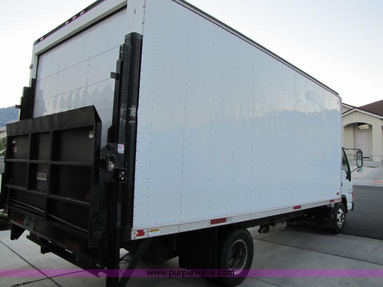 image for item 2007 2002 Isuzu NPR box truck