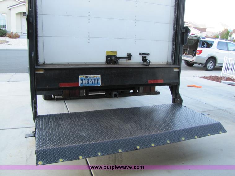 image for item 2007 2002 Isuzu NPR box truck