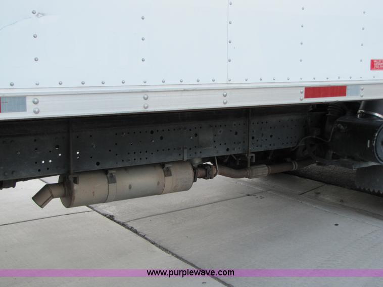 image for item 2007 2002 Isuzu NPR box truck