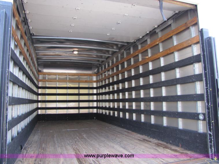 image for item 2007 2002 Isuzu NPR box truck