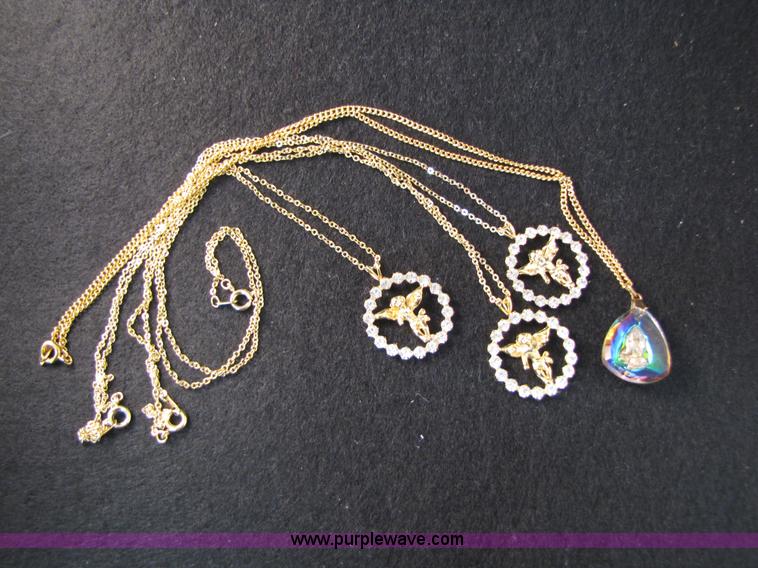 image for item 2753 Assorted jewelry