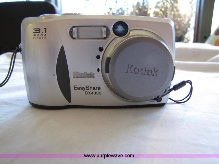 image for item 3404 Kodak DX4330 Camera