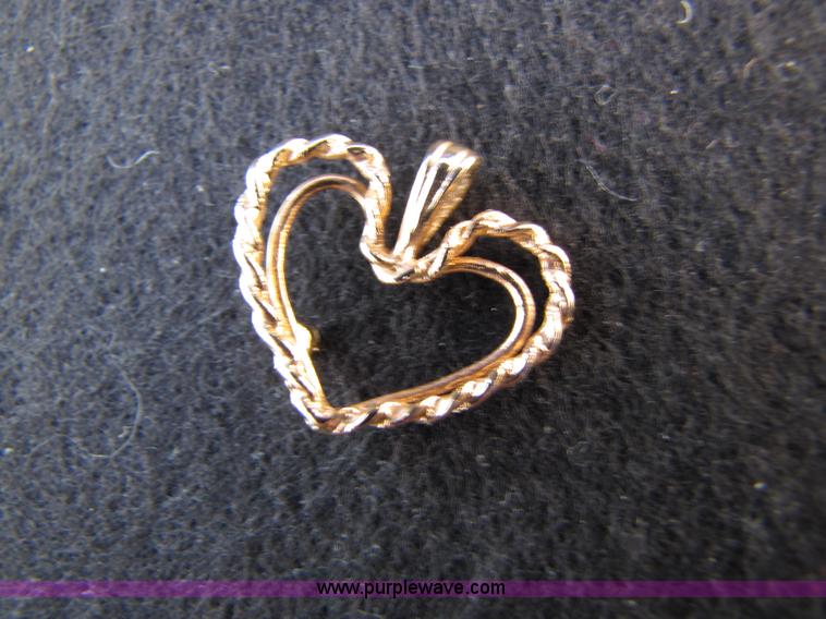 image for item 3589 Assorted jewelry