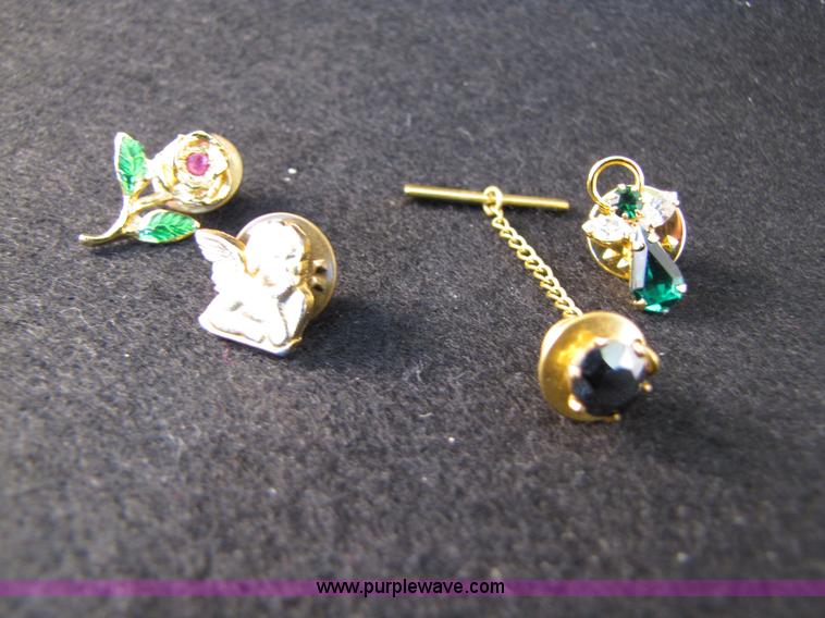 image for item 3598 Assorted jewelry