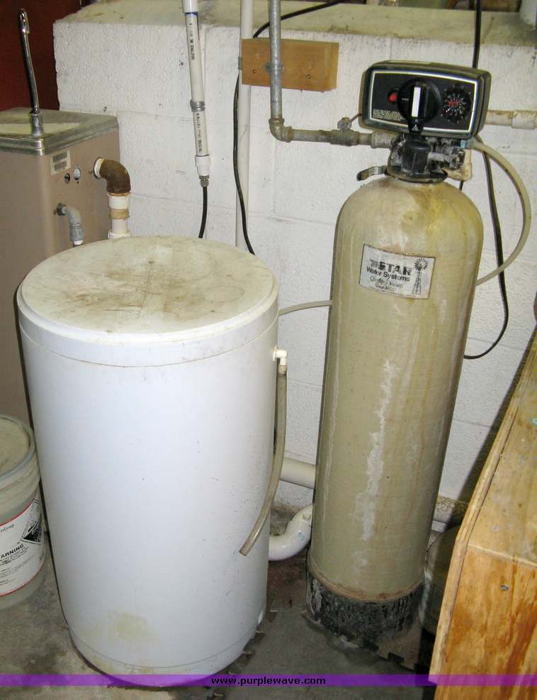 in MULLINVILLE, KS Item 6314 sold Purple Wave