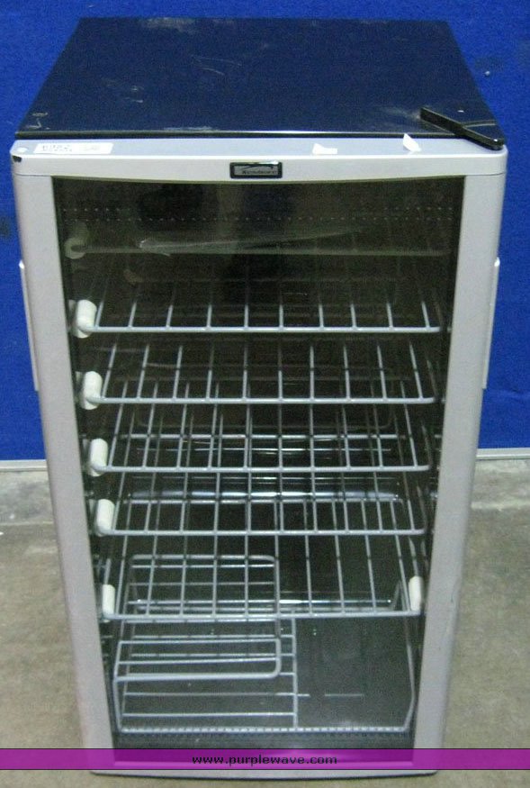 in MANHATTAN, KS Item 6982 sold Purple Wave