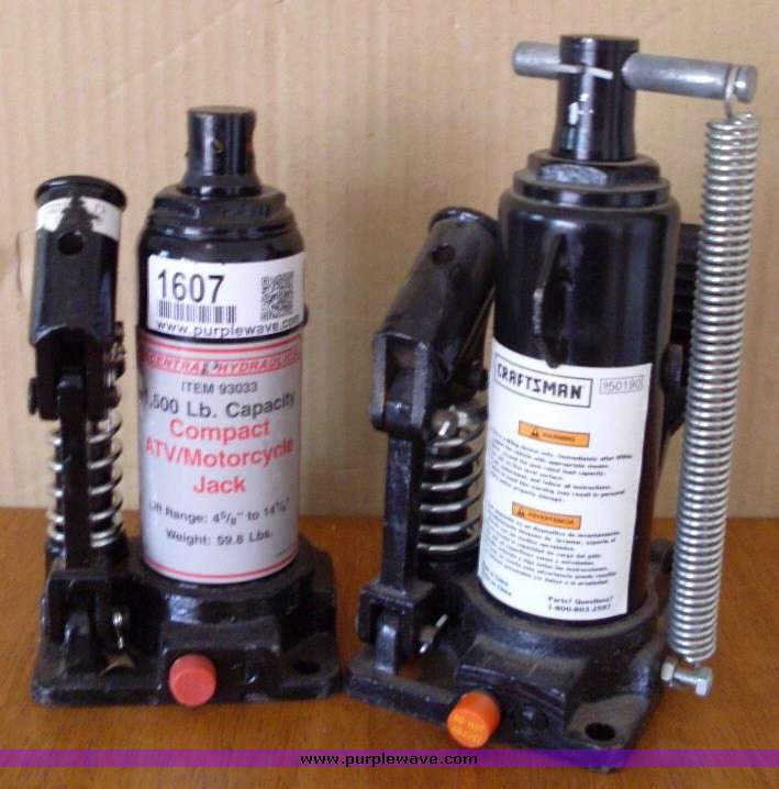 in MANHATTAN, KS Item 1607 sold Purple Wave