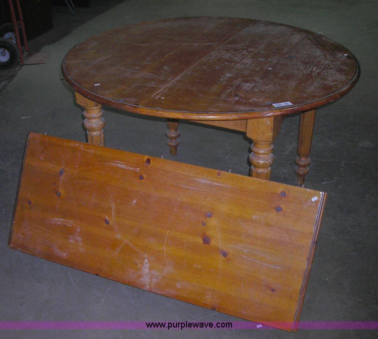 in MANHATTAN, KS Item 5152 sold Purple Wave