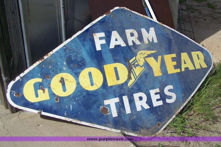 in NESS CITY, KS Item 8688 sold Purple Wave