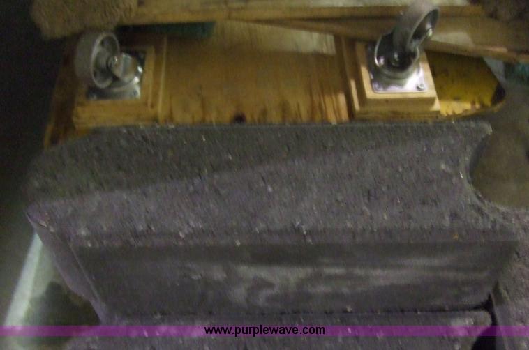 image for item 7381 