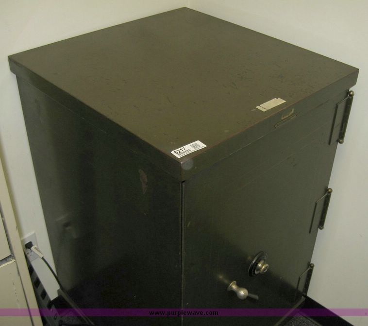 image for item 8217 Combination safe