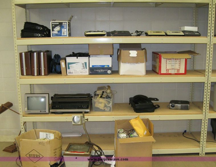 image for item 8220 Assorted office supplies