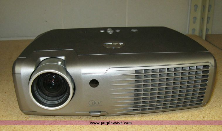 image for item 8220 Assorted office supplies