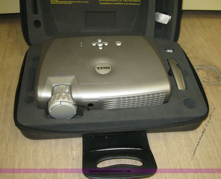 image for item 8220 Assorted office supplies