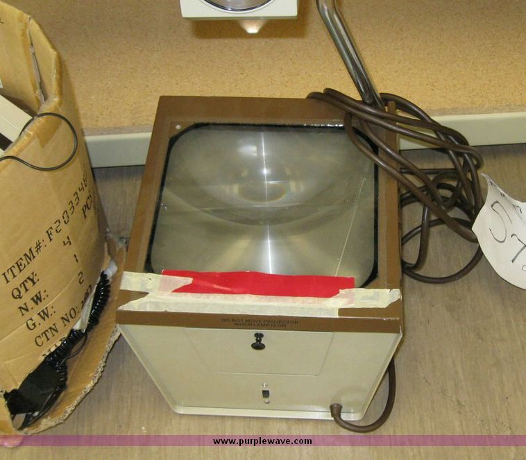 image for item 8220 Assorted office supplies