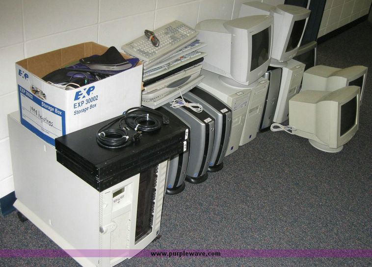 Assortment of computer supplies in Des Moines, IA Item 8223 sold