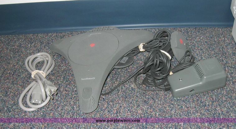 image for item 8224 Assortment of office supplies