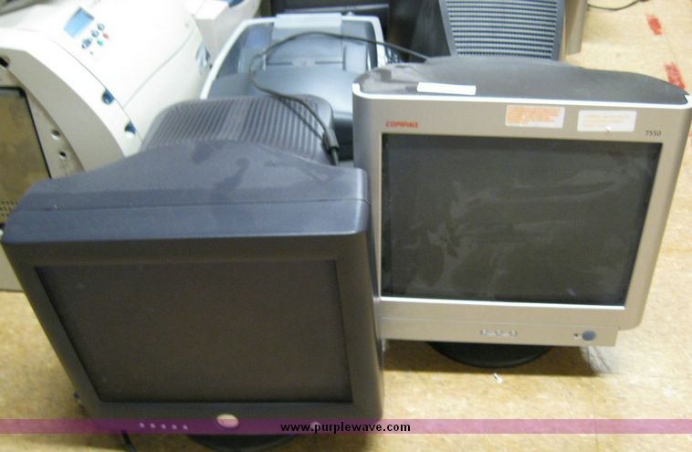 image for item 8229 (14) computer monitors