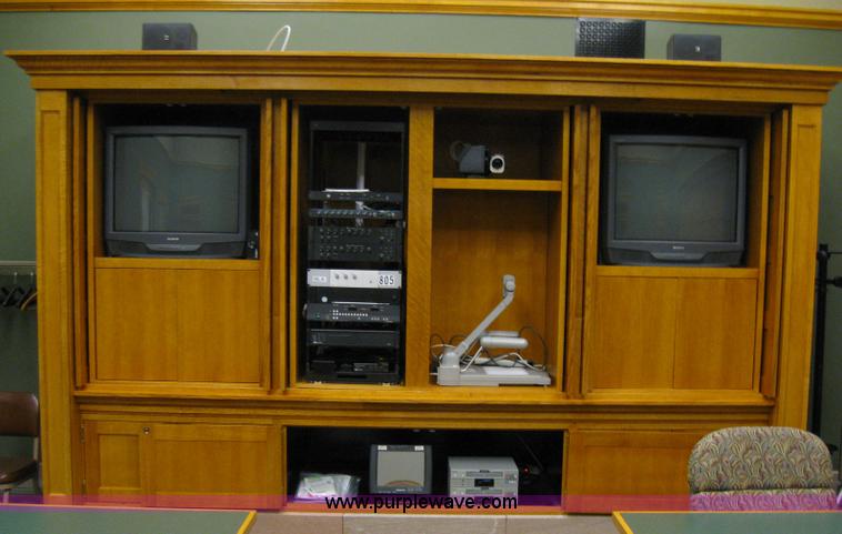 image for item 8230 Audio/video conference center