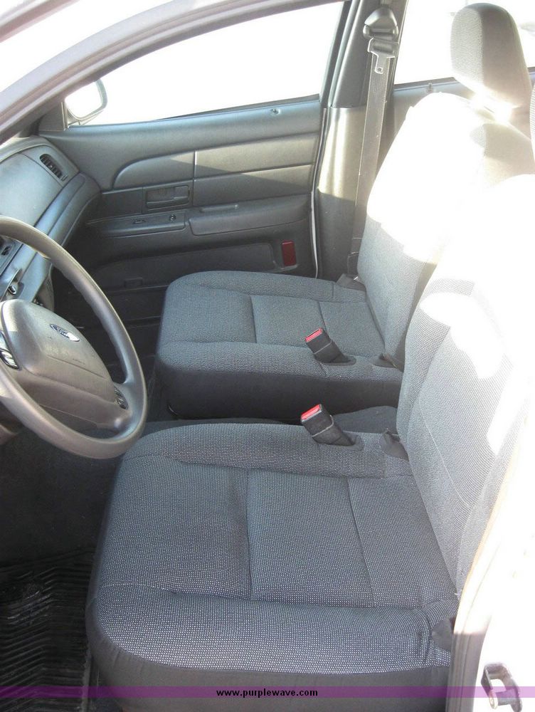 image for item 8150 2004 Ford Crown Victoria Police Interceptor