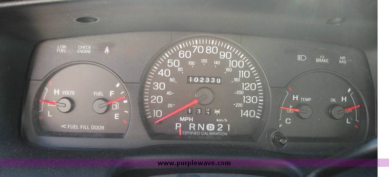 image for item 8150 2004 Ford Crown Victoria Police Interceptor