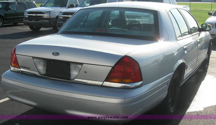 image for item 8152 2001 Ford Crown Victoria Police Interceptor