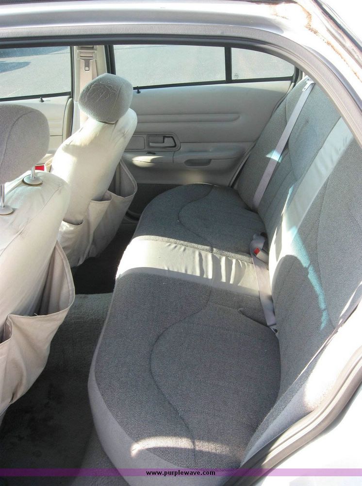 image for item 8152 2001 Ford Crown Victoria Police Interceptor
