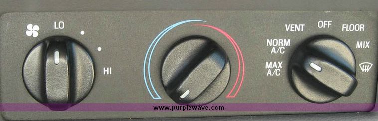 image for item 8152 2001 Ford Crown Victoria Police Interceptor