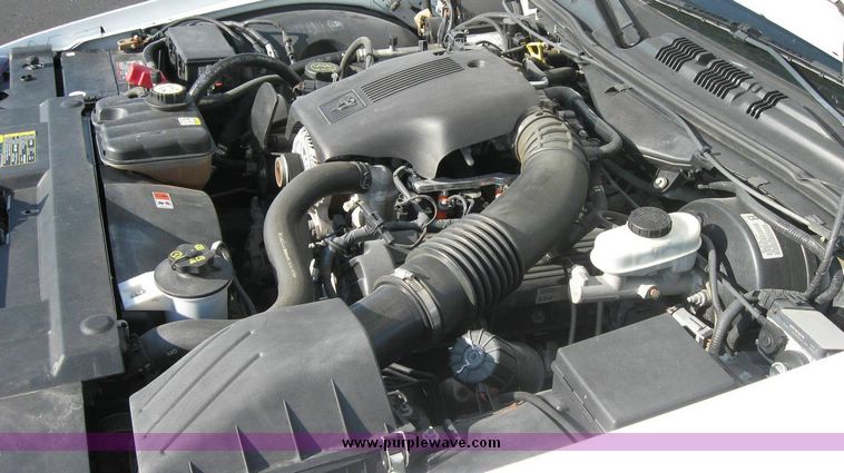 image for item 8154 2004 Ford Crown Victoria Police Interceptor