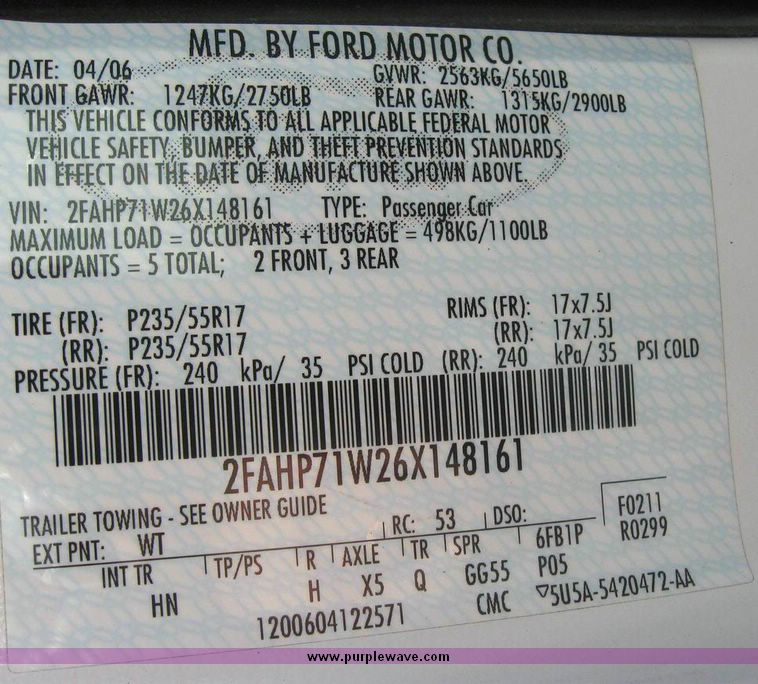 image for item 8155 2006 Ford Crown Victoria Police Interceptor