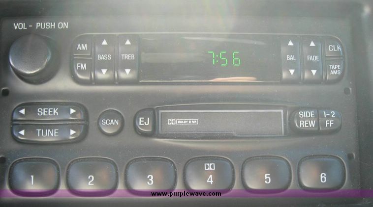 image for item 8156 2005 Ford Crown Victoria Police Interceptor