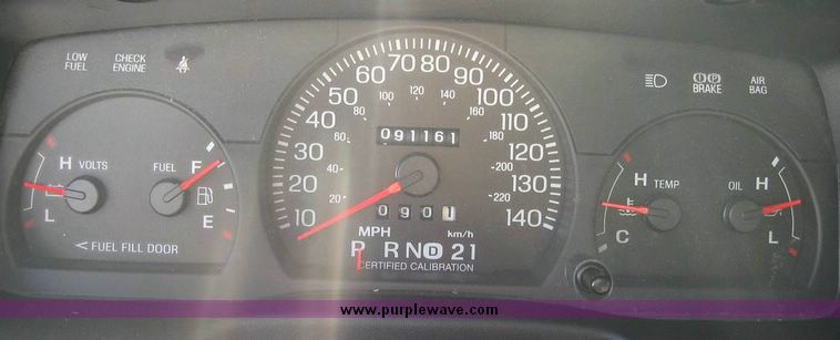 image for item 8156 2005 Ford Crown Victoria Police Interceptor